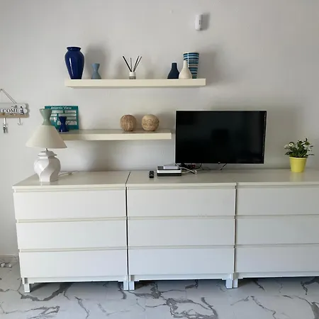 Daire Atlantic View.apartment.3 Pools. Terraces. Wifi