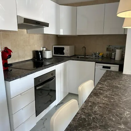 Atlantic View.apartment.3 Pools. Terraces. Wifi Daire